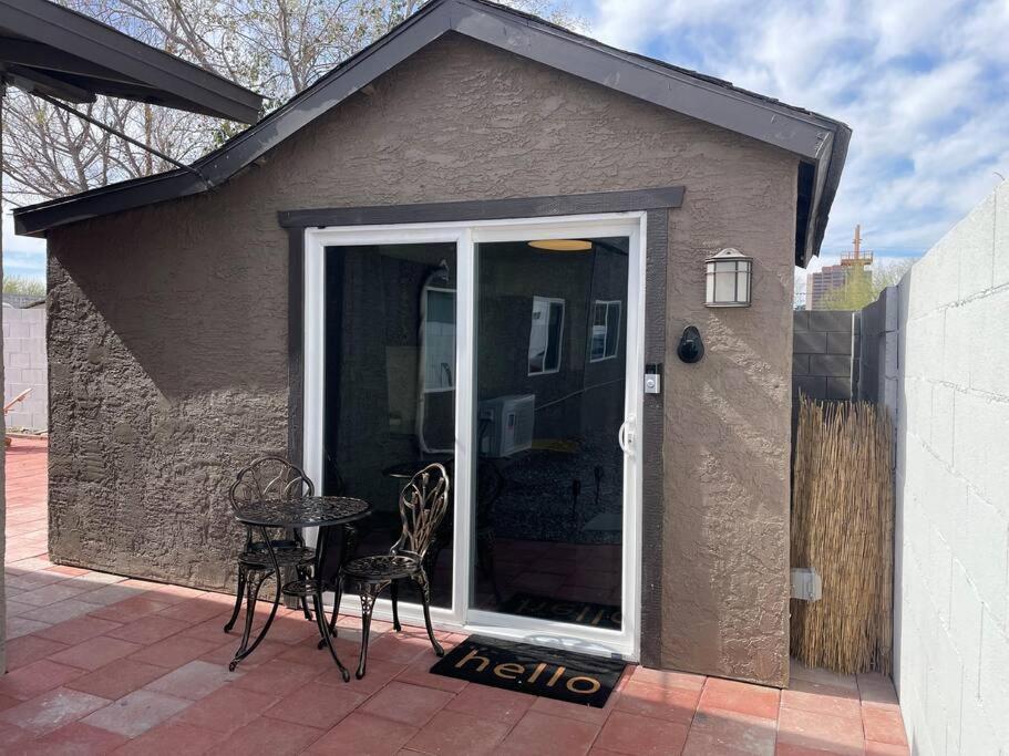 Your Tiny Downtown With Backyard Unit D Apartment *